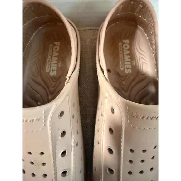 Skechers Foamies Ladies Size 9 Shoes in Excellent Pre-worn Condition! - Picture 2 of 5